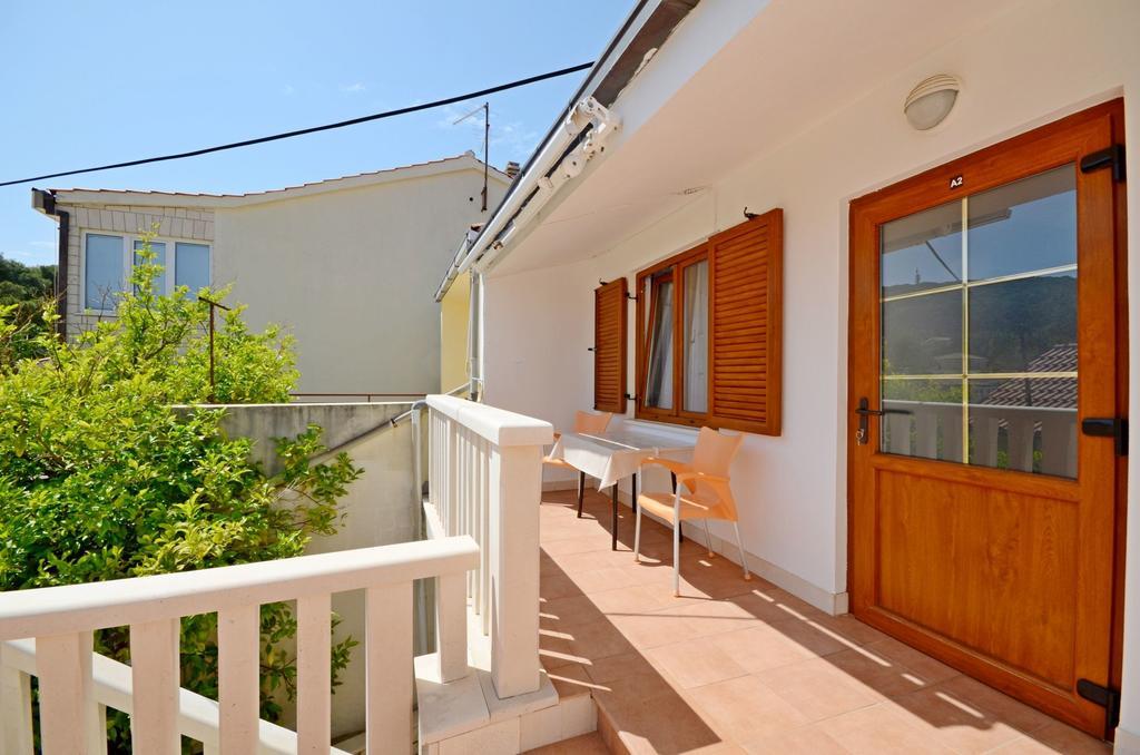 Apartments Hrgovic Rogoznica  Extérieur photo