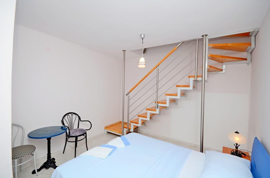 Apartments Hrgovic Rogoznica  Extérieur photo