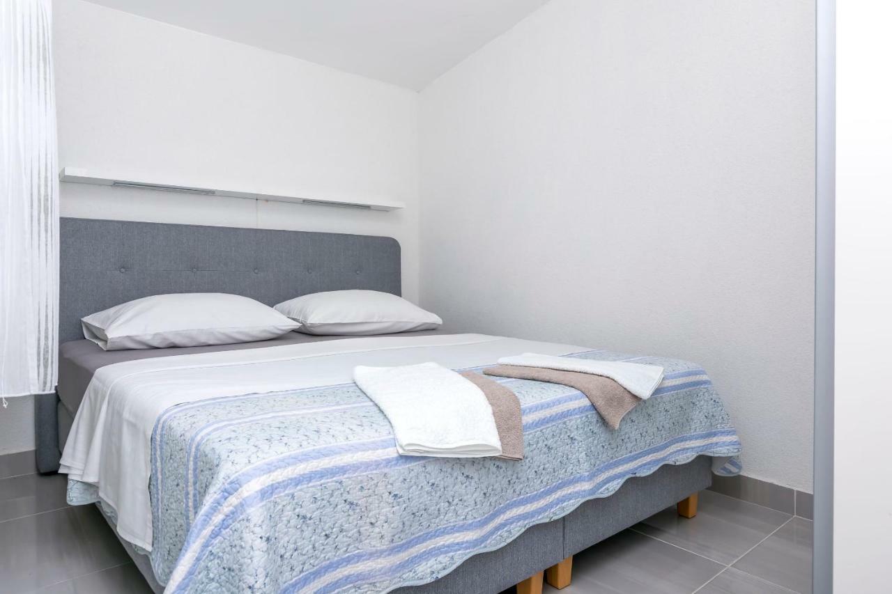 Apartments Hrgovic Rogoznica  Extérieur photo